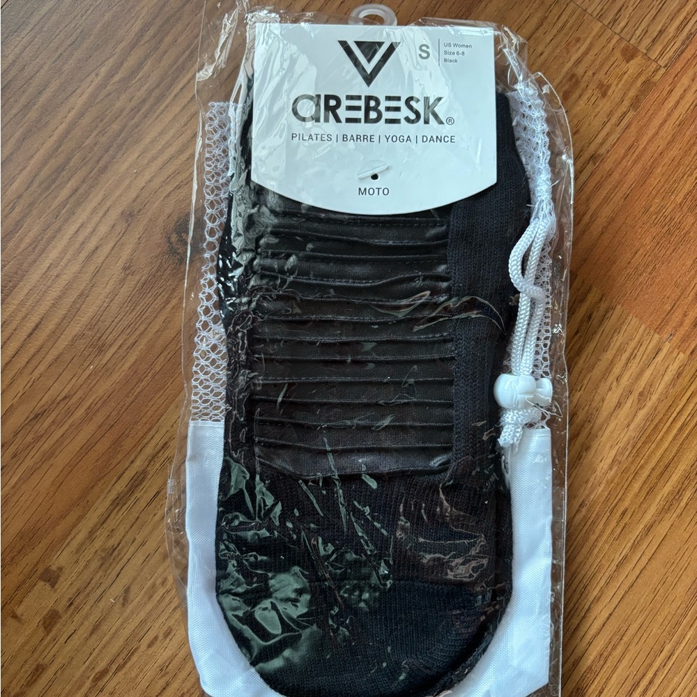 Arebesk Black Moto Pilates Socks size S